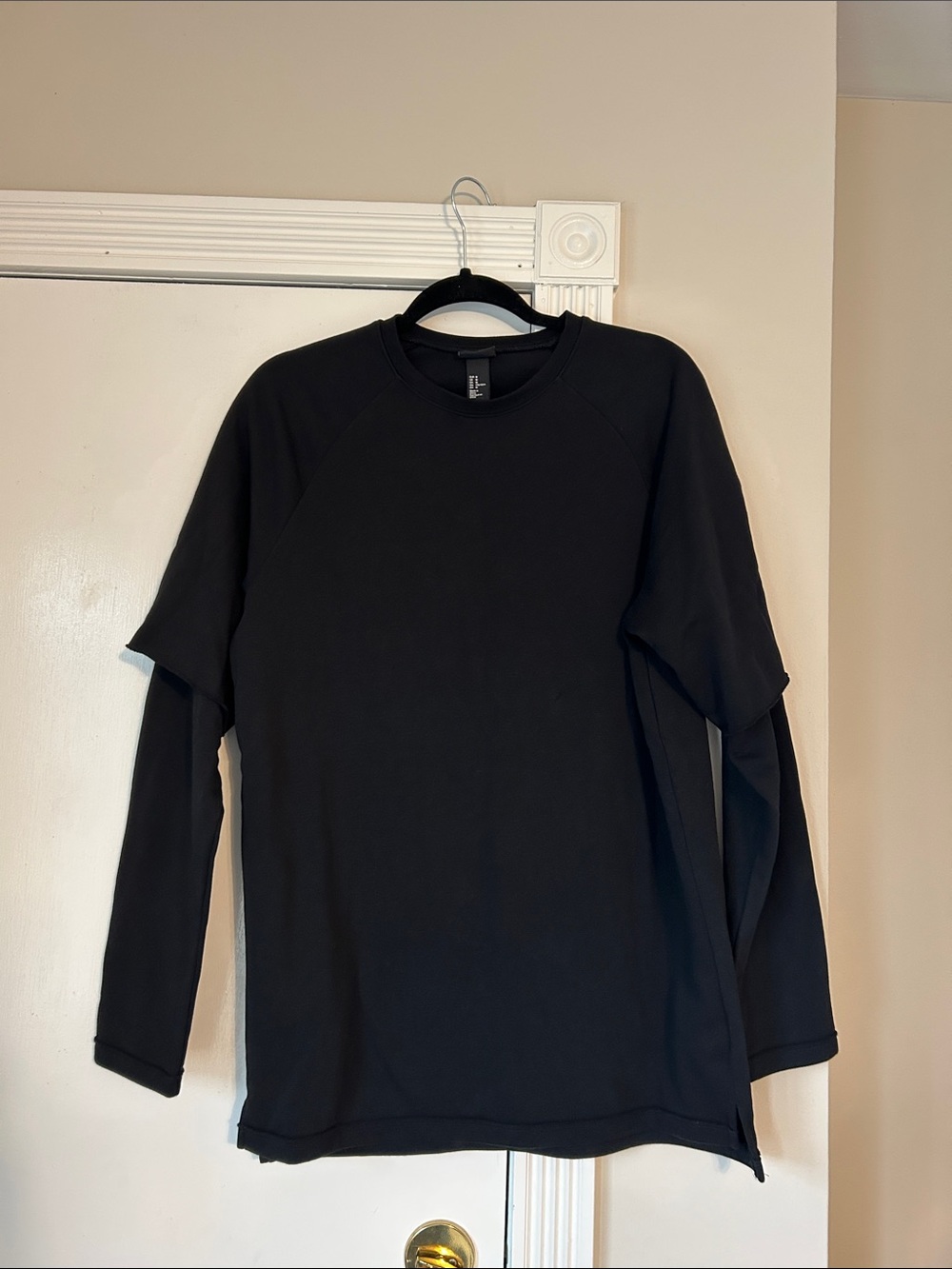 Men's H & M Black Long Sleeve Layered T-Shirt size medium